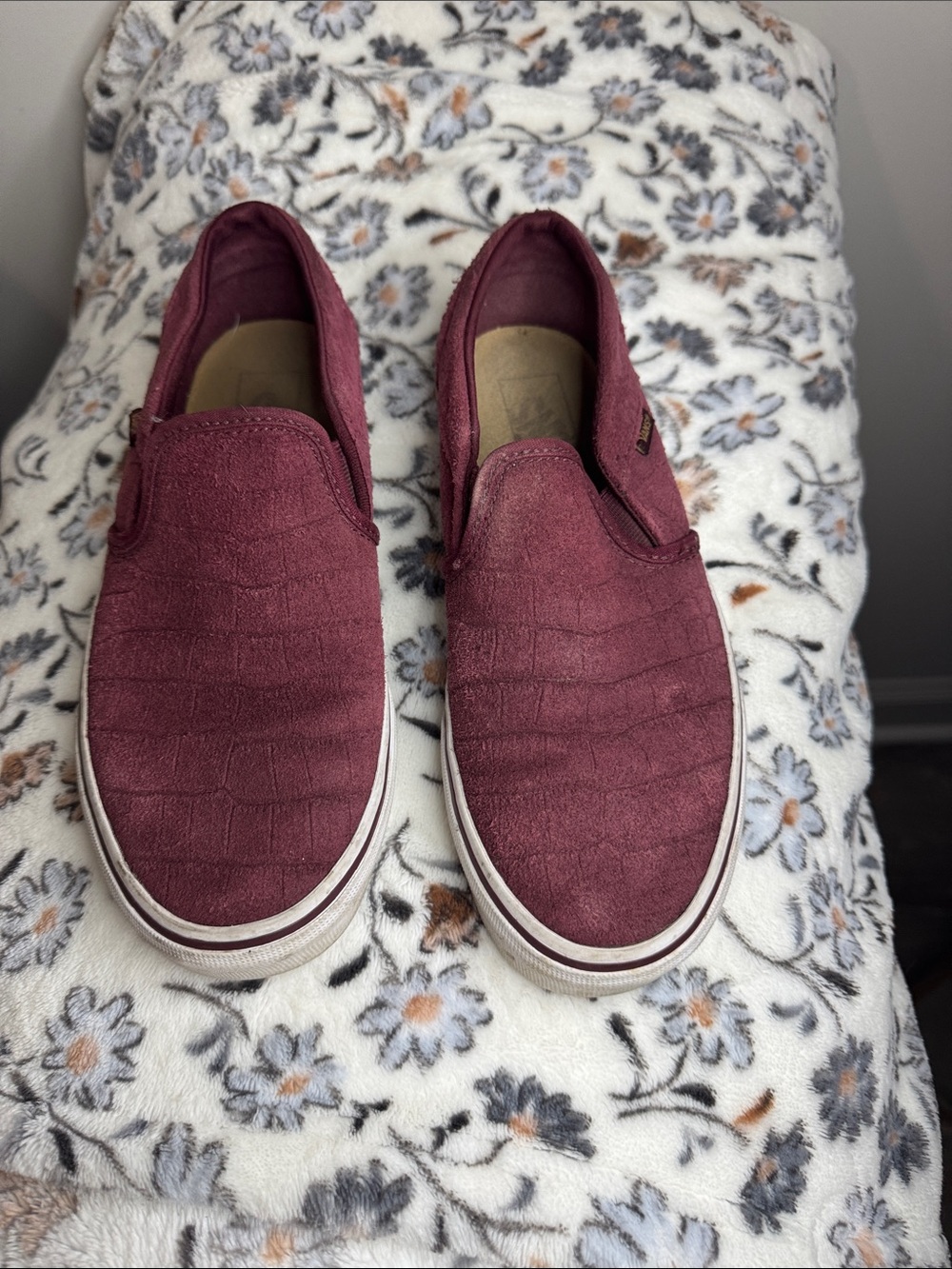 Vans woman Slip-On Loafers in Burgundy